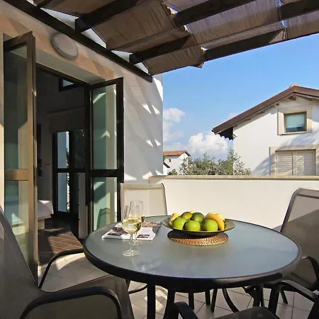 Regina By Interhome
